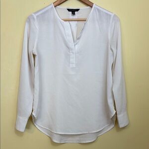 Banana Republic | White Lightweight Split V-Neck Oversized Long Sleeve Top XS
